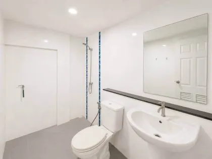 Casa adosada de 4 dormitorios y 2 baños en Thanthong 7, Rawai