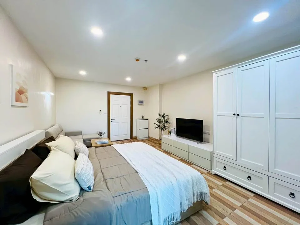 1 Schlafzimmer, 1 Badezimmer Wohnung im The View Condominium Suanluang