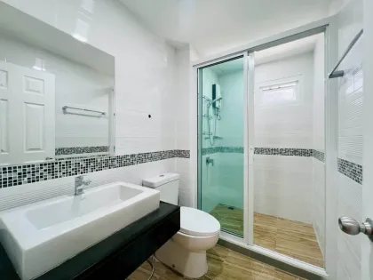 1 Schlafzimmer, 1 Badezimmer Wohnung im The View Condominium Suanluang