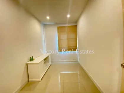 Reihenhaus mit 3 Schlafzimmern und 2 Bädern in Koh Kaew, Phuket