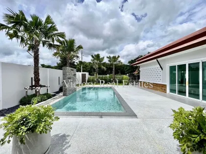Privatpool-Villa zu verkaufen – 4 Schlafzimmer, 5 Bäder in Thalang, Phuket