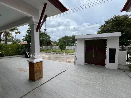 Privatpool-Villa zu verkaufen – 4 Schlafzimmer, 5 Bäder in Thalang, Phuket