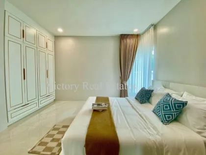 Privatpool-Villa zu verkaufen – 4 Schlafzimmer, 5 Bäder in Thalang, Phuket