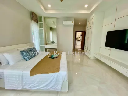 Privatpool-Villa zu verkaufen – 4 Schlafzimmer, 5 Bäder in Thalang, Phuket