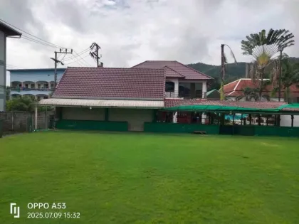 靠近卡马拉海滩的6卧别墅带酒吧和土地