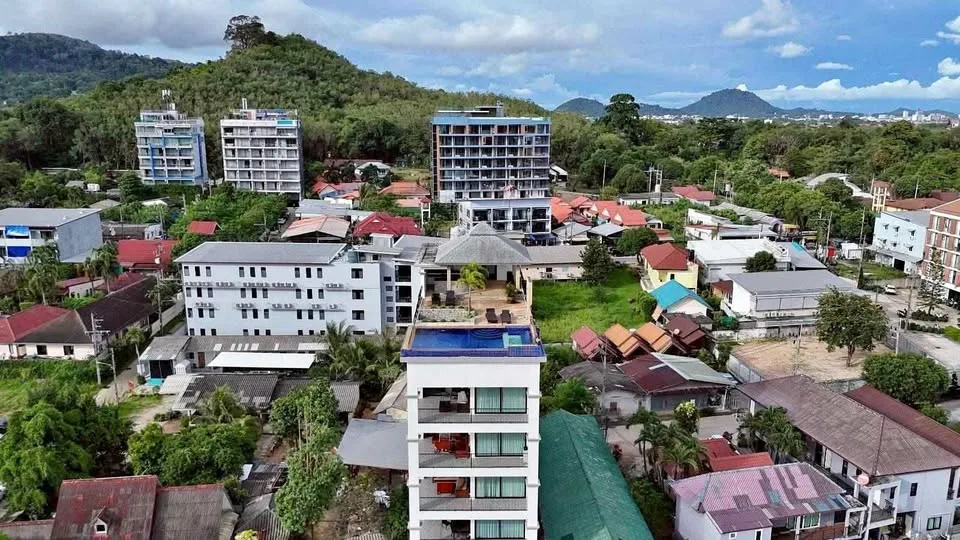 Luxury Freehold Boutique Apartment Building in Chalong Fitness Street