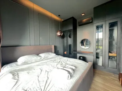 Geräumige 2-Zimmer-Wohnung mit Poolblick im Saturday Residence Saiyuan, Rawai