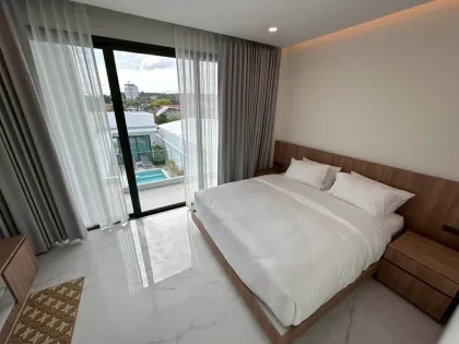 High ROI 5-Bedroom Villa with Pool in Saiyuan, Phuket
