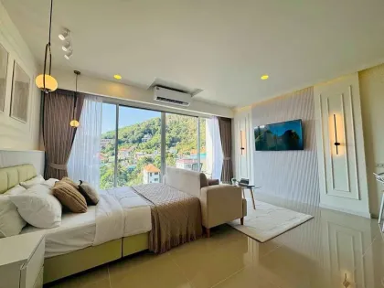 Chic 1-Bedroom Condo with Mountain View near Karon Beach