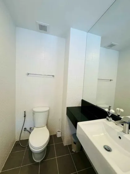 Chic 1-Bedroom Condo with Mountain View near Karon Beach