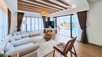 Geräumige Poolvilla mit Meerblick in ruhigem Rawai
