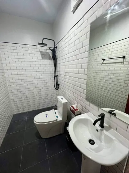 Villa de 4 habitaciones y 4 baños con licencia de hotel en venta en Thalang