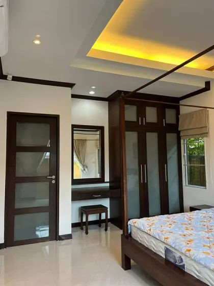 Villa 3 Chambres avec Piscine à Vendre à Rawai, Saiyuan