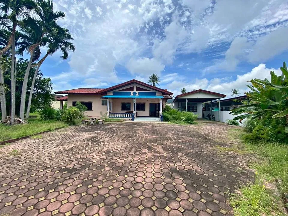 查隆区3卧2卫独栋住宅出售
