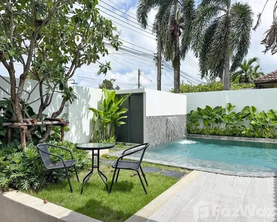 วิลล่าสระว่ายน้ำสมัยใหม่ 3 ห้องนอน 4 ห้องน้ำที่ศรีสรันต์