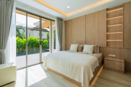 Luxus-Poolvilla zum Verkauf in Maneekram Village, Chalong