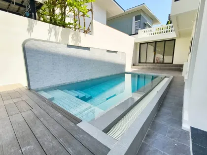 Moderne Klassische 4-Zimmer Villa mit Privatpool in Patong