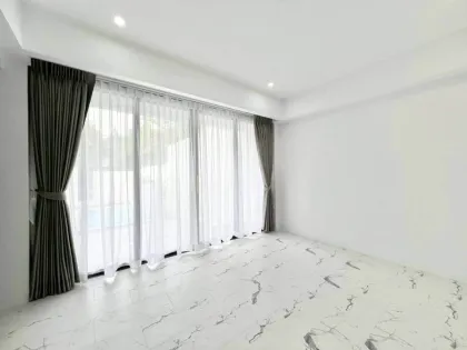 Moderne Klassische 4-Zimmer Villa mit Privatpool in Patong