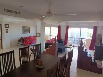 คอนโด 2 ห้องนอน วิวทะเลกว้างขวางในราไวย์ ภูเก็ต