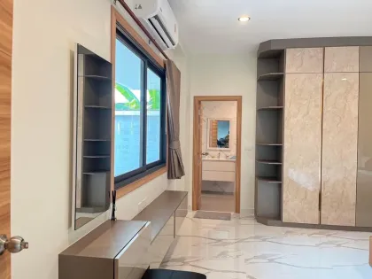 Moderne Poolvilla in Rawai, Phuket zu verkaufen