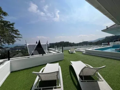 Meerblick-Poolvilla mit Aufzug und Jacuzzi nahe Surin Beach