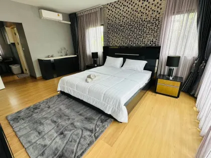 Villa Moderne 6 Chambres à The Palm, Kathu