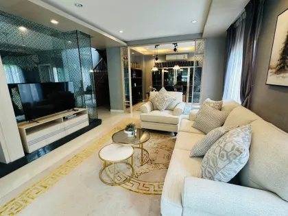 Villa Moderne 6 Chambres à The Palm, Kathu