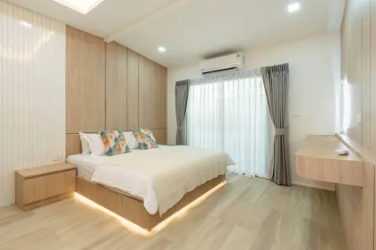 3-Bedroom 4-Bathroom Single-Storey Pool Villa in Chalong–Wichit