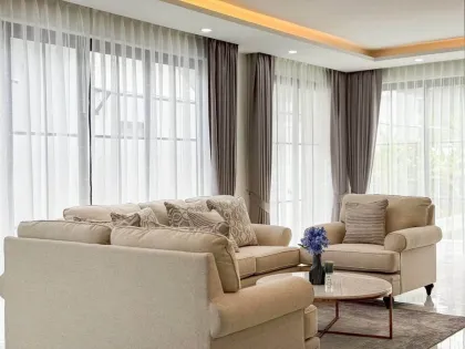 Luxuriöse 3-Zimmer-Poolvilla in Kamala mit kompletter Möblierung