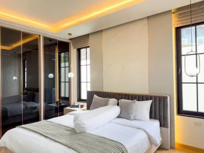 Luxuriöse 3-Zimmer-Poolvilla in Kamala mit kompletter Möblierung