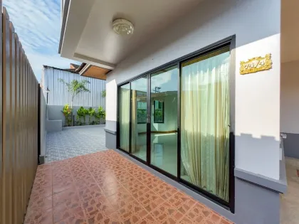Villa avec piscine sur 2 étages et 3 chambres à Chalong