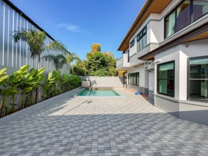 Villa avec piscine sur 2 étages et 3 chambres à Chalong