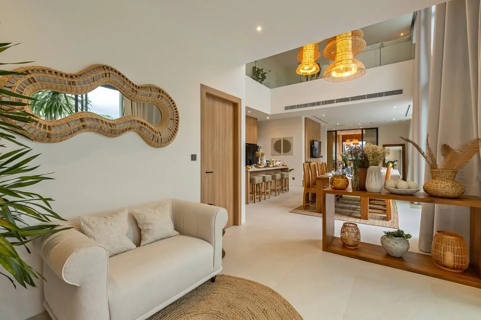 Luxury 5-Bedroom Mouana Villa in Prime Chalong