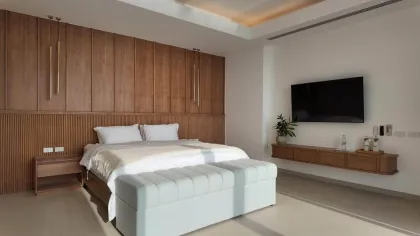 Villa de lujo con piscina privada y vista al mar en la costa oeste de Phuket