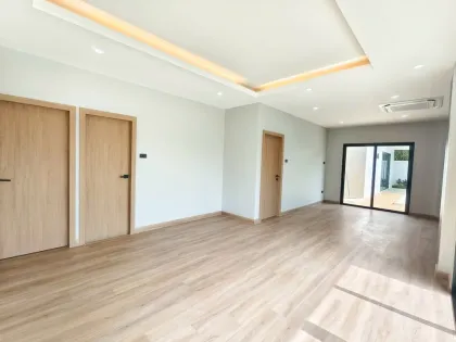 Corner 3-Bedroom Villa with Private Pool in Kamala