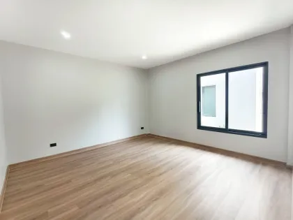 Corner 3-Bedroom Villa with Private Pool in Kamala