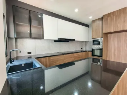 Corner 3-Bedroom Villa with Private Pool in Kamala