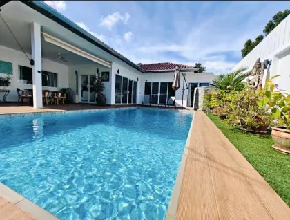 Villa privada de 3 dormitorios con piscina en Rawai