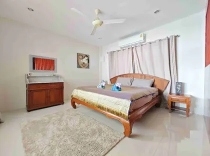 Villa privada de 3 dormitorios con piscina en Rawai