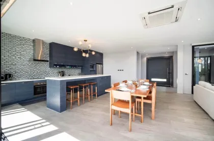 Luxus 3-Zimmer-Poolvilla in Granary Villas, Bang Tao
