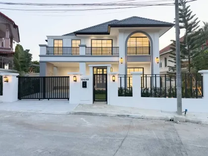 Renovated 2-Storey Villa with 3 Beds & Garden in Samkong, Phuket