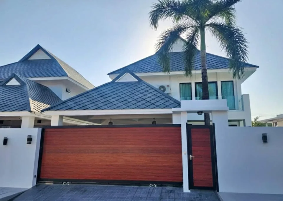 Villa individuelle 4 chambres avec piscine privée à Chalong