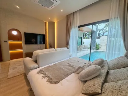 Роскошная вилла с 2 спальнями и бассейном в Shambhala Sol Villa, Чалонг