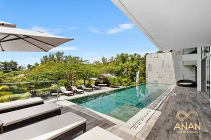 Appartement duplex de luxe 4 chambres avec piscine privée près de la plage de Naithon