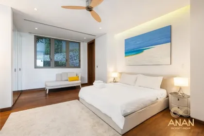 Appartement duplex de luxe 4 chambres avec piscine privée près de la plage de Naithon