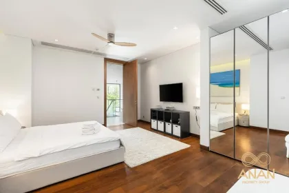 Appartement duplex de luxe 4 chambres avec piscine privée près de la plage de Naithon