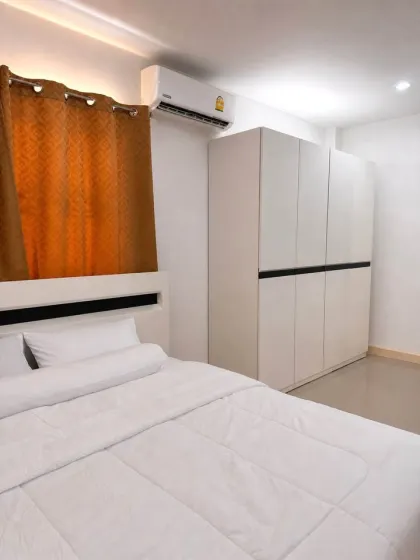 ทาวน์เฮ้าส์ 3 ห้องนอน ขนาดกว้างขวางในถลาง - หมู่บ้านสุชรี