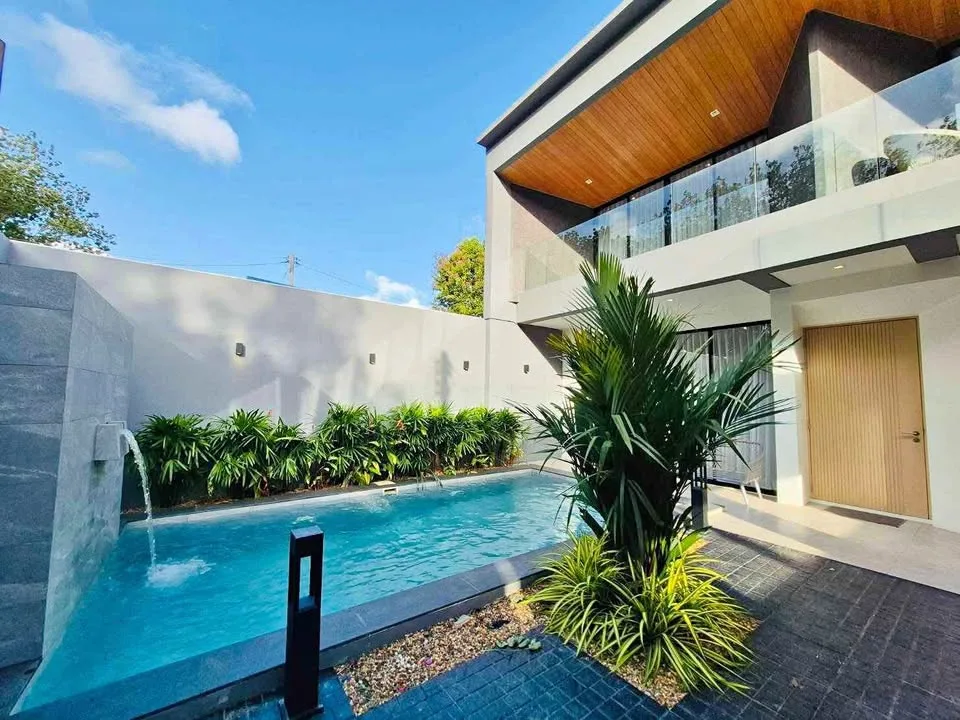 Modern 3-Bedroom Pool Villa in Bangjo, Cherngtalay
