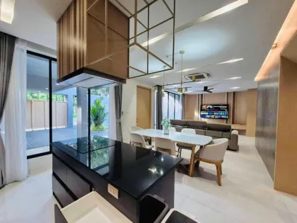 Modern 3-Bedroom Pool Villa in Bangjo, Cherngtalay