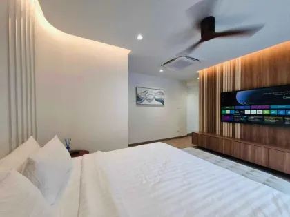 Modern 3-Bedroom Pool Villa in Bangjo, Cherngtalay